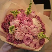 Bouquet with peonies and roses Caprice buy with delivery