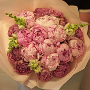 Bouquet with peonies and roses Caprice buy with delivery