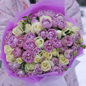 Bouquet 51 roses Purple tenderness