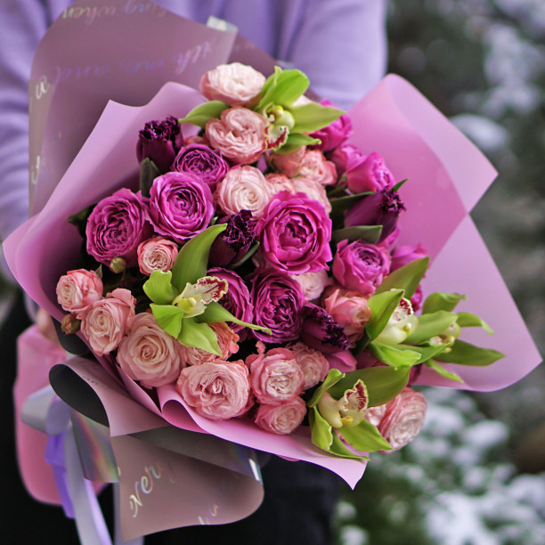 Bouquet of orchids "Pride" buy with delivery
