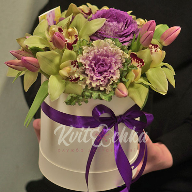 Bouquet in a box Purple style buy with delivery