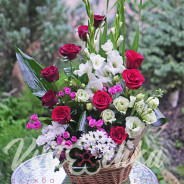 A basket of flowers Suite buy with delivery