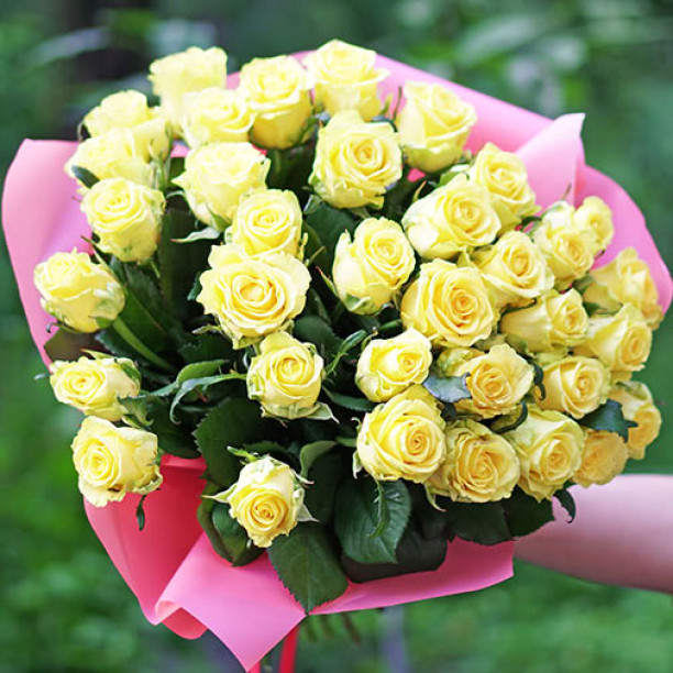31 bouquet of yellow rose buy with delivery
