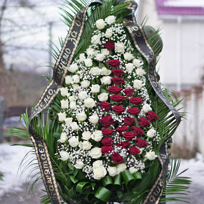 Траурный венок №19 Высота 170см