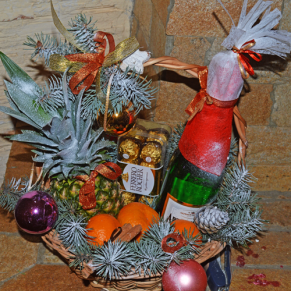Christmas gift basket No. 22